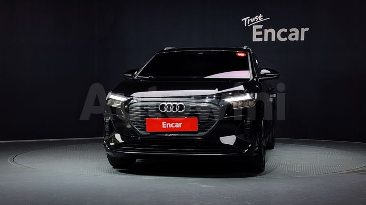 Audi Q4 2022 — 3