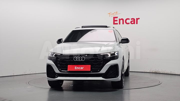 Audi Q8 2025 — 3
