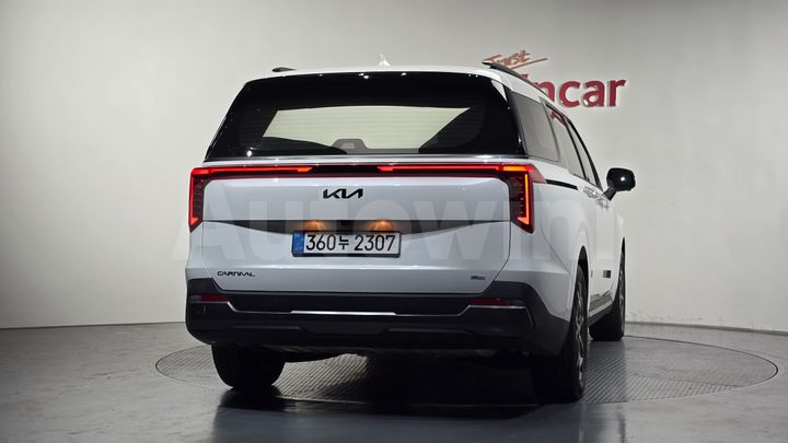 Kia Carnival 2026 — 4