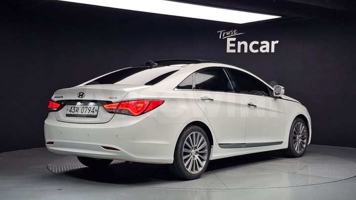 Hyundai Sonata 2014 — 2