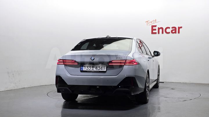 BMW 5 Series 2024 — 4