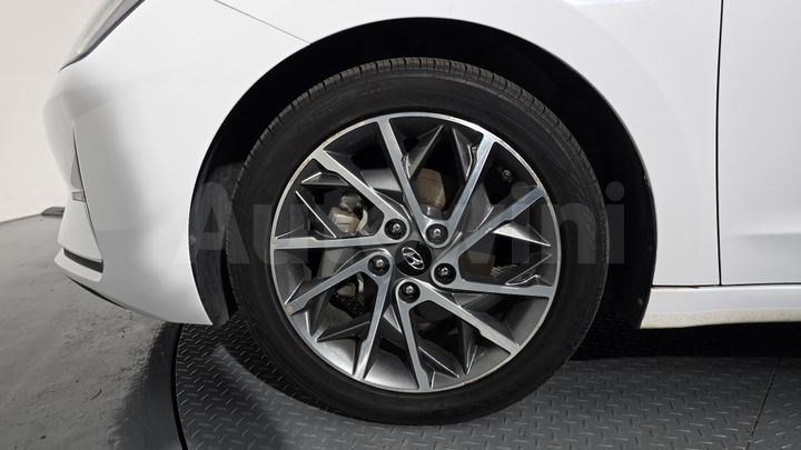 Hyundai Avante 2019 — 5