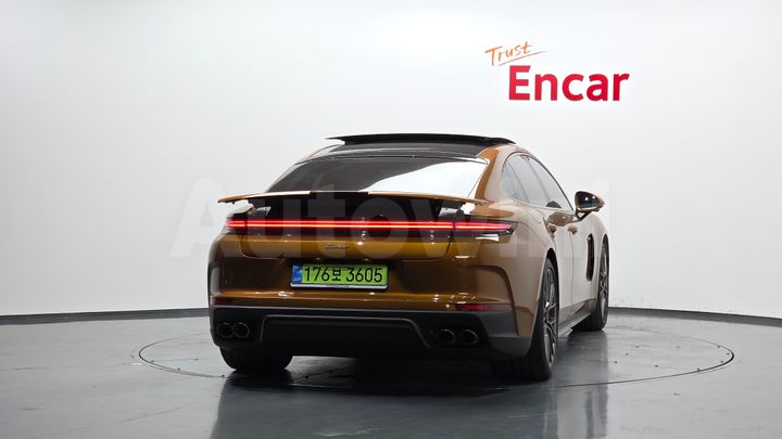 Porsche Panamera 2024 — 4