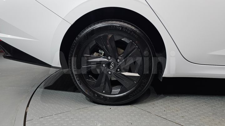Hyundai Avante 2021 — 5