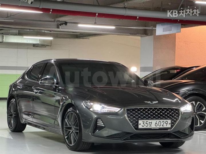 Genesis G70 2018 — 2