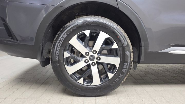 Kia Sorento 2023 — 5