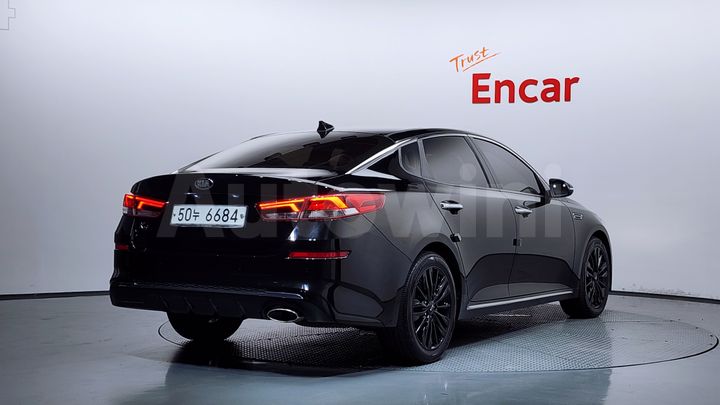 Kia K5 2019 — 2