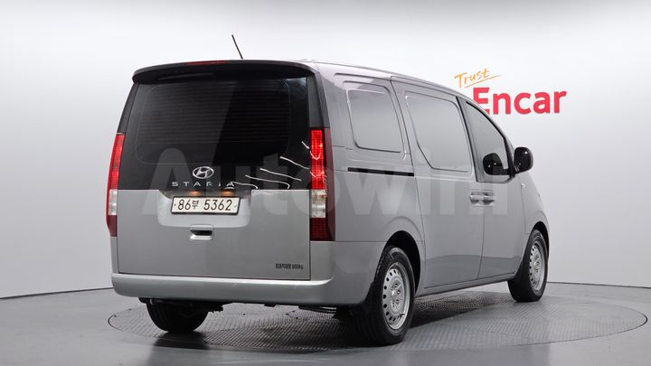Hyundai Staria 2022 — 2
