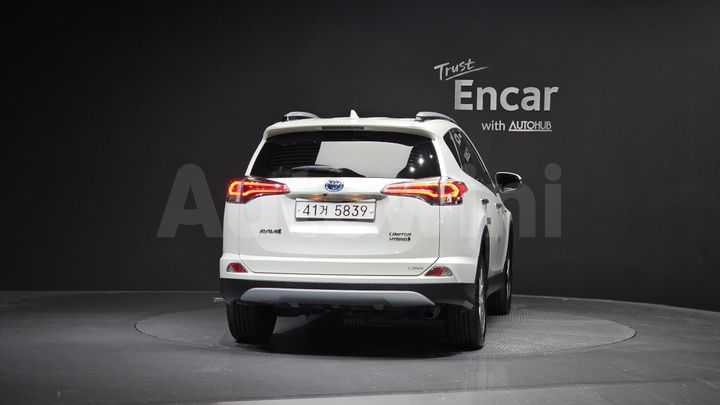 Toyota RAV4 2018 — 4