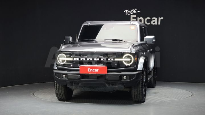 Ford Bronco 2022 — 3