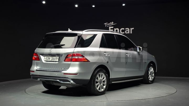 Mercedes Benz M Class 2012 — 2