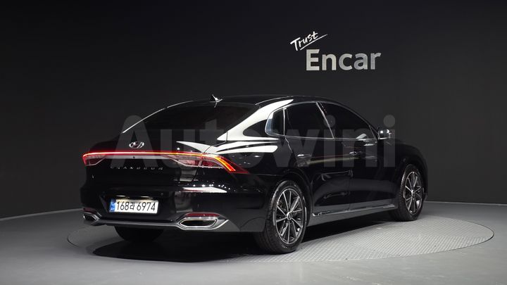 Hyundai Grandeur 2021 — 2