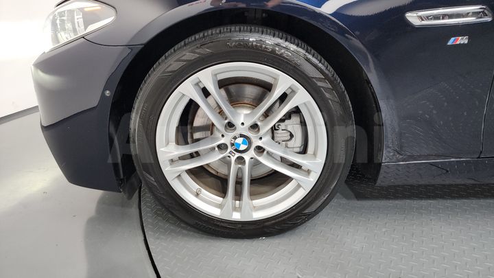 BMW 5 Series 2016 — 5