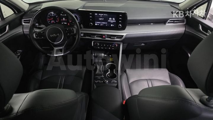Kia K5 2022 KNAG541BBNA183490 — 5
