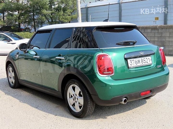 Mini Cooper 2020 — 3