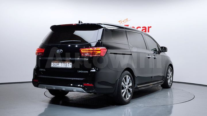 Kia Carnival 2019 — 2