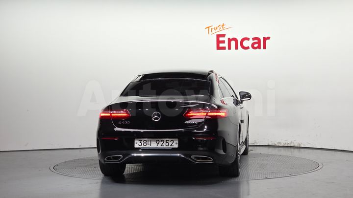 Mercedes-Benz E Class 2017 — 4