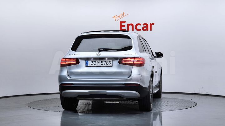 Mercedes Benz GLC Class 2019 — 4