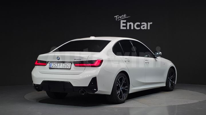 BMW 3 Series 2024 — 2