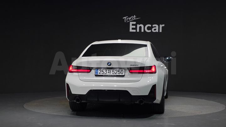 BMW 3 Series 2024 — 4