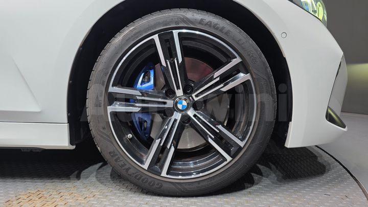 BMW 3 Series 2024 — 5