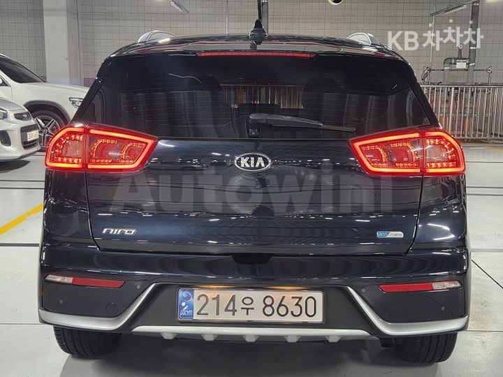 Kia Niro 2017 — 4