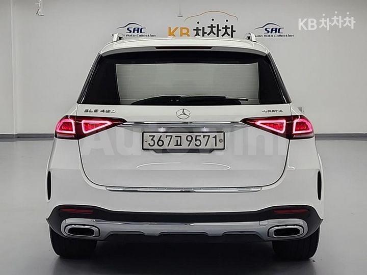 Mercedes Benz GLE Class 2019 — 3