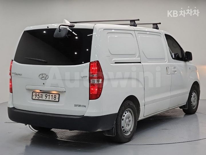 Hyundai Starex 2021 — 4