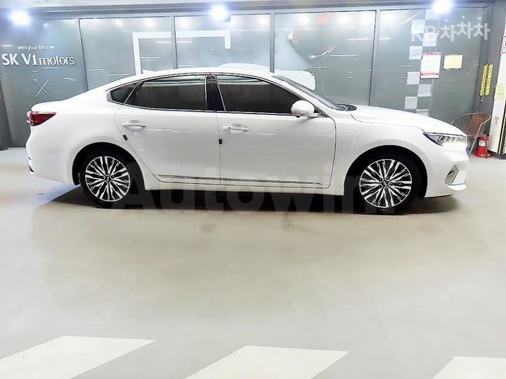 Kia K7 2020 — 3