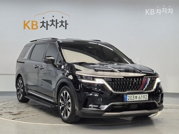 Kia Carnival 2022 — 4