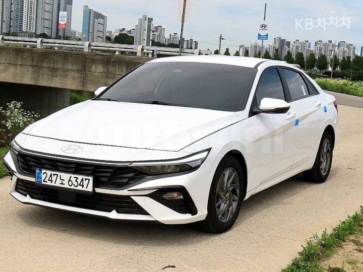 Hyundai Avante 2024 — 2