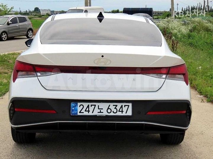 Hyundai Avante 2024 — 4