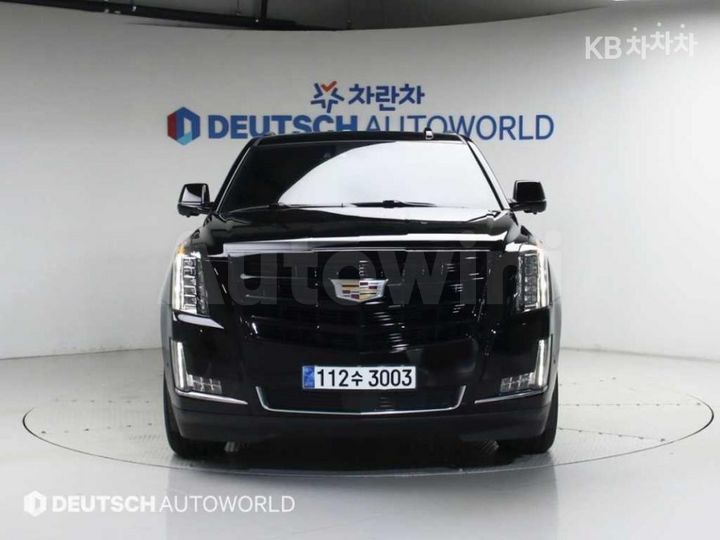Cadillac Escalade 2019 — 3