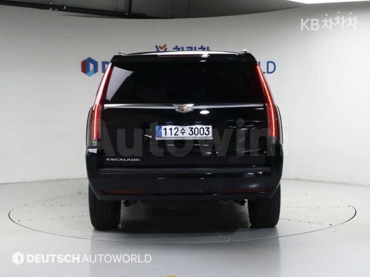 Cadillac Escalade 2019 — 4