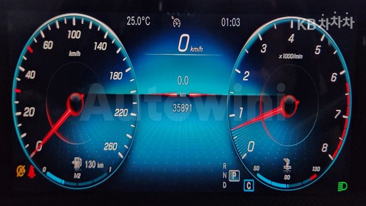 Mercedes Benz A Class 2021 — 5