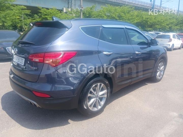 Hyundai SantaFe 2015 — 2