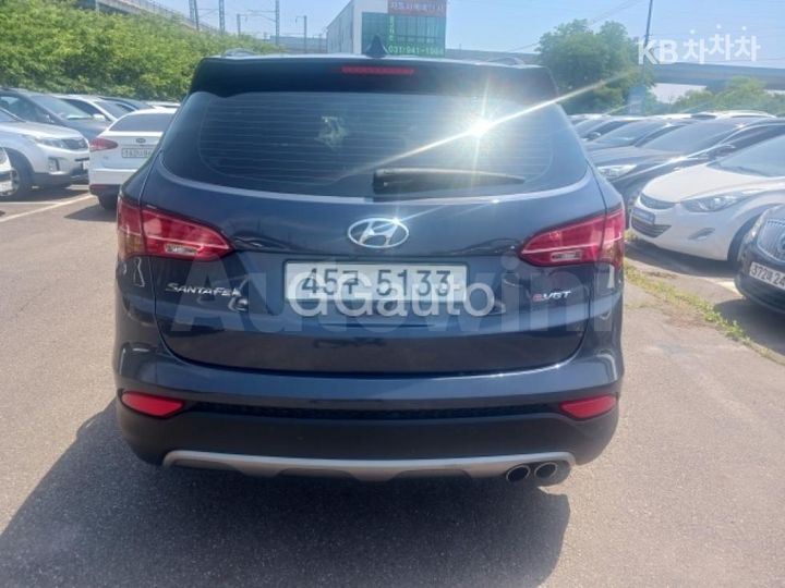 Hyundai SantaFe 2015 — 4
