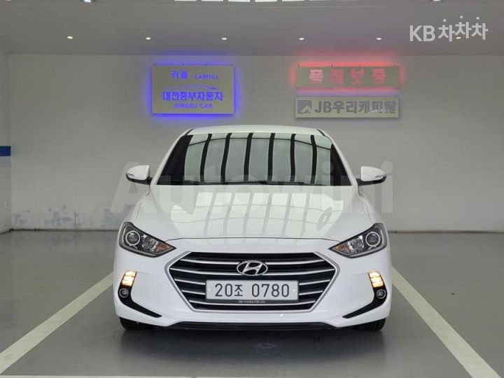 Hyundai Avante 2016 — 2