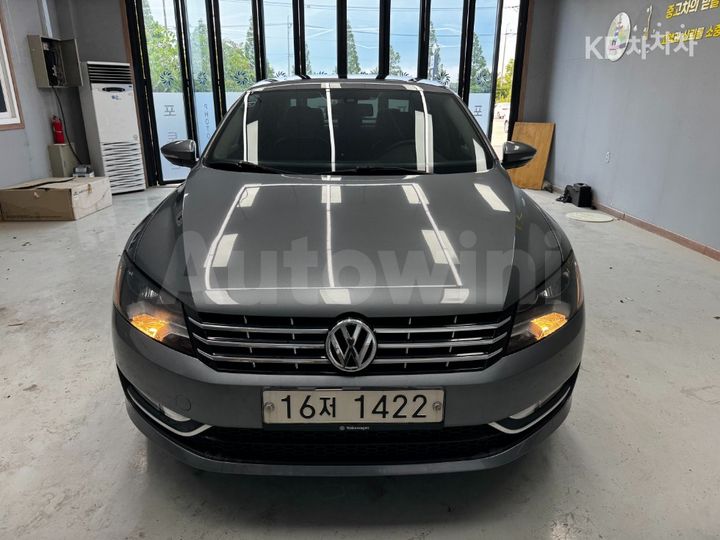 Volkswagen Passat 2015 — 2