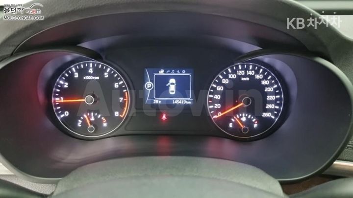 Kia K5 2017 — 5