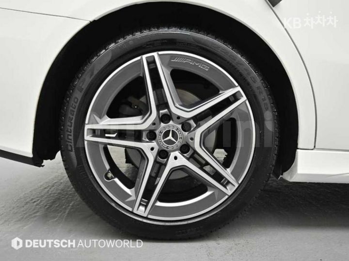 Mercedes Benz A Class 2022 — 5