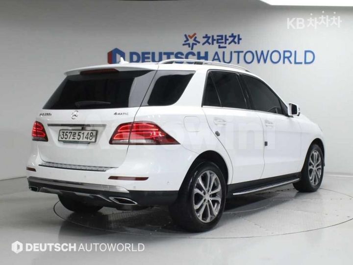 Mercedes Benz GLE Class 2016 — 2