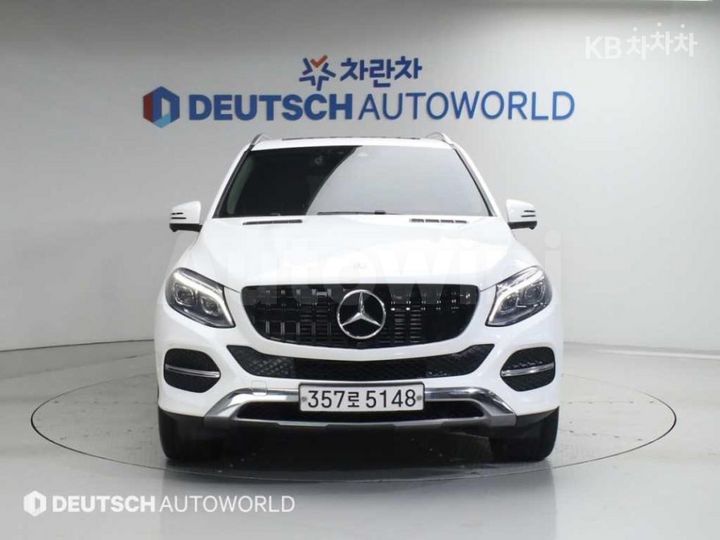 Mercedes Benz GLE Class 2016 — 3