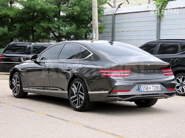 Genesis G80 2025 — 3