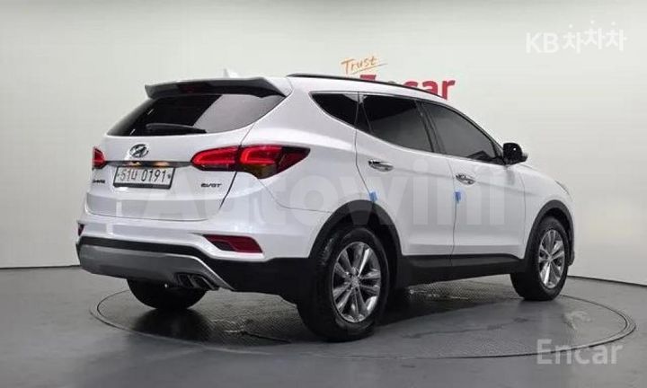 Hyundai SantaFe 2017 — 2