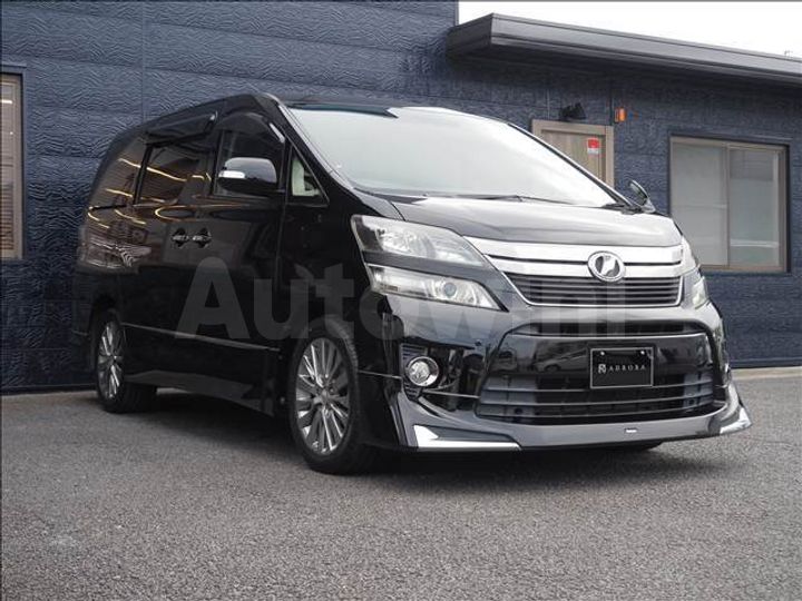 Toyota Vellfire 2013 — 3