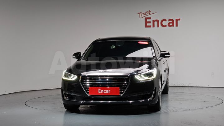 Genesis EQ900