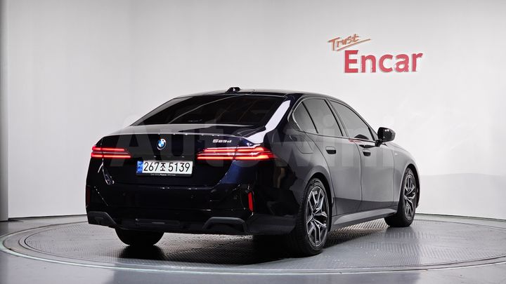 BMW 5 Series 2024 — 2