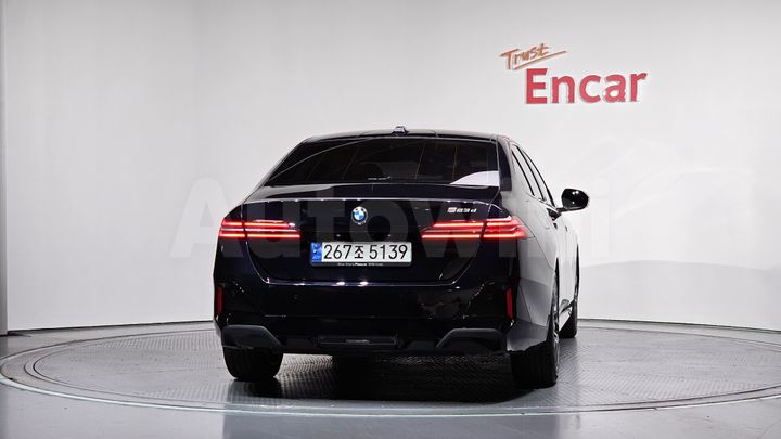 BMW 5 Series 2024 — 4