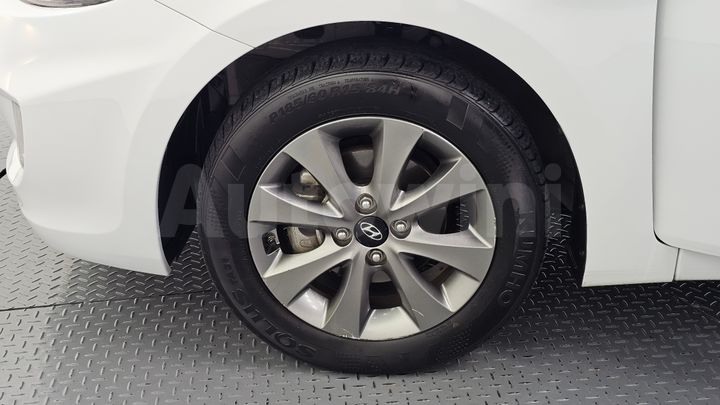 Hyundai Accent 2018 — 5
